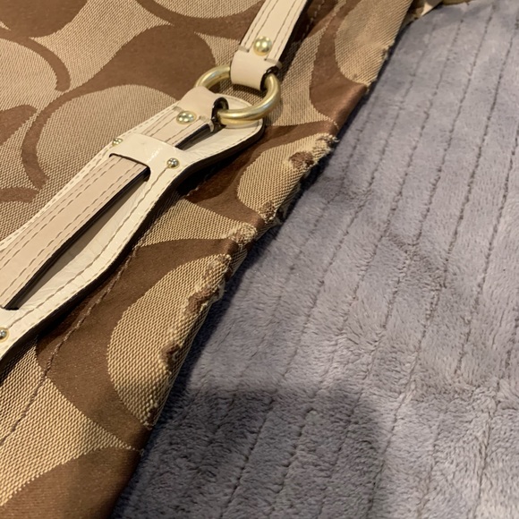 Coach Purse - Picture 3 of 3